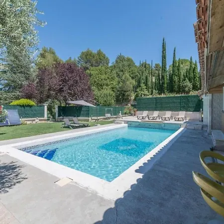Superb House With Pool Near The Luberon * Oppede