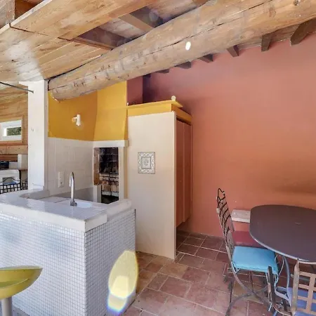 Superb House With Pool Near The Luberon Holiday home Oppede