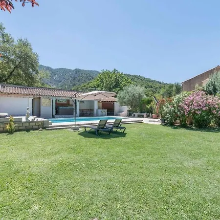 Holiday home Superb House With Pool Near The Luberon