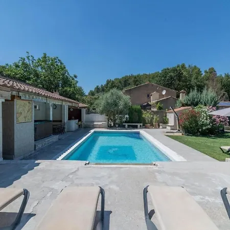 Holiday home Superb House With Pool Near The Luberon