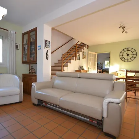 Holiday home Superb House With Pool Near The Luberon *